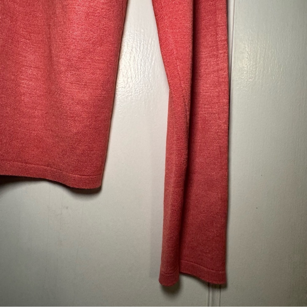 Banana Republic Sweater Womens Size M Pink Silk Blend V-neck Preppy Casual - Picture 13 of 15